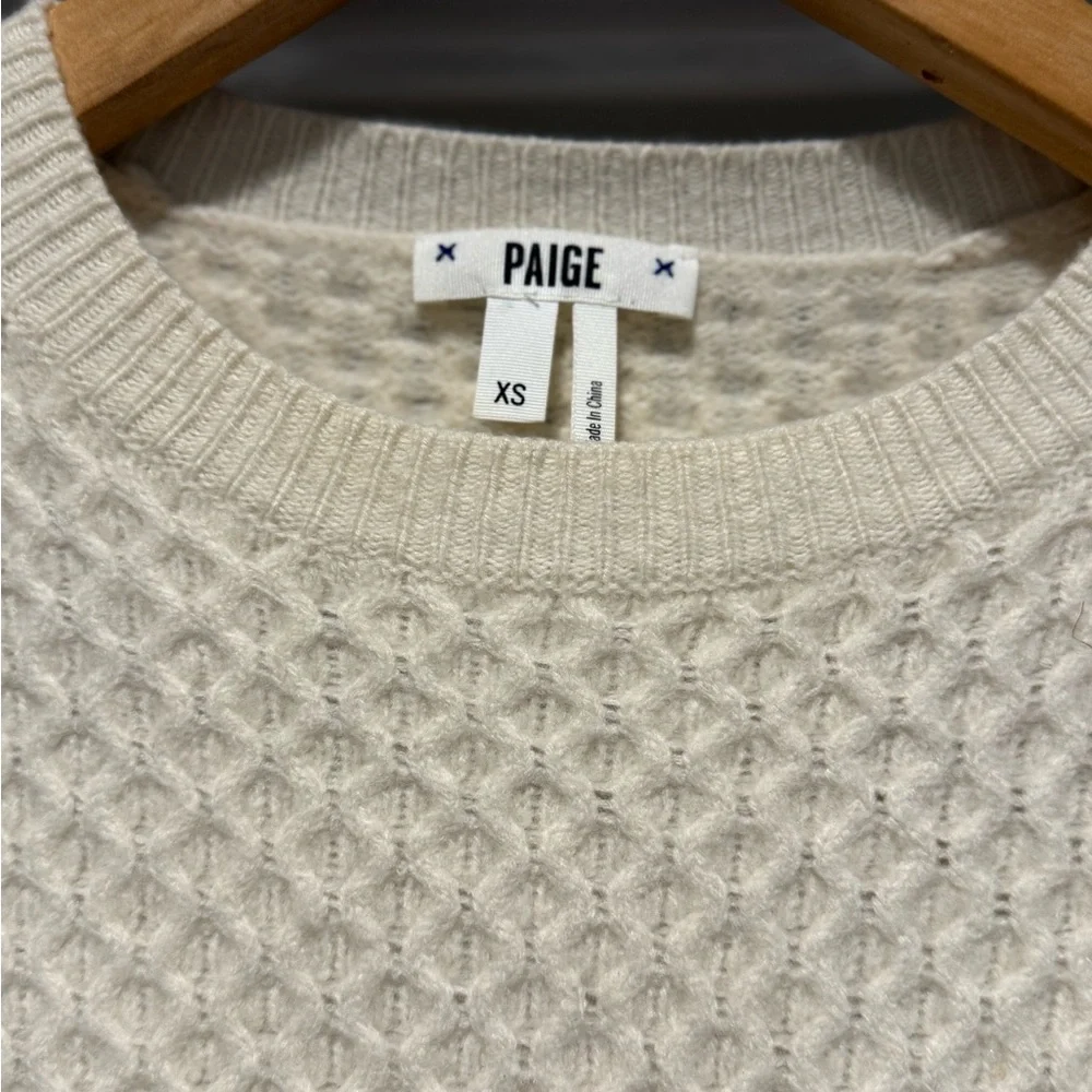Beautiful Paige wool knit sweater in cream - Picture 4 of 4